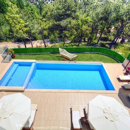 Kal1510 Sultan1 2 Bedrooms *